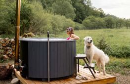 Award-Winning Family-Run Hot Tub & Pool Services, Backed by Trusted Industry Accreditations. Proven Track Record with Expanding Commercial & Consumer Contracts. - investment opportunity